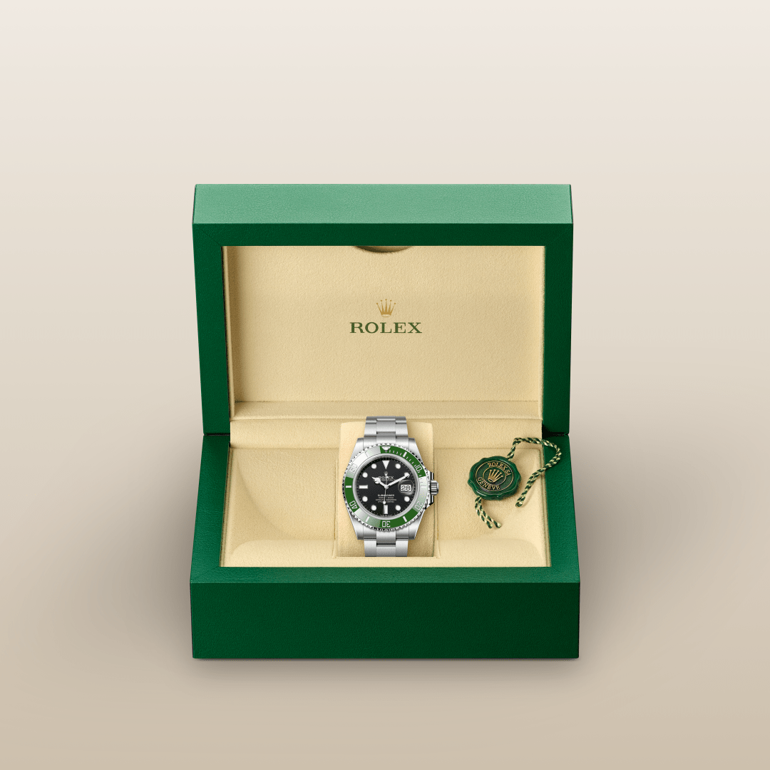 ROLEX Submariner グリーン 
並行輸入品 m126610lv-0002_slide1.png